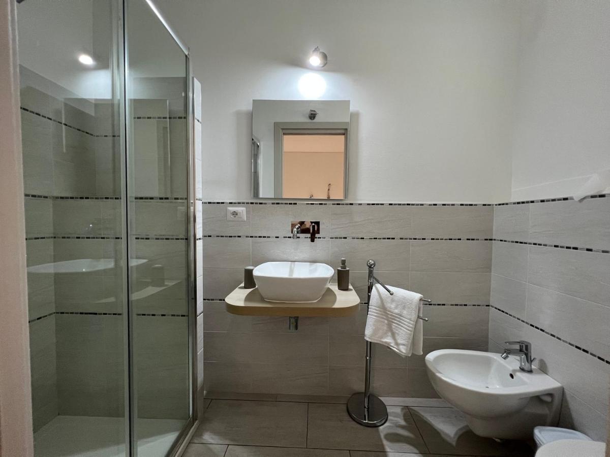 Al Mare Da Francesca Hotel Олбия Екстериор снимка