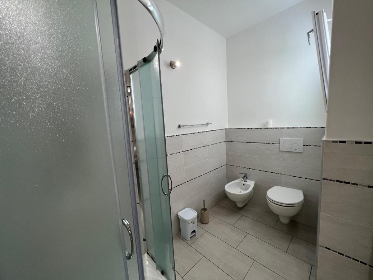 Al Mare Da Francesca Hotel Олбия Екстериор снимка