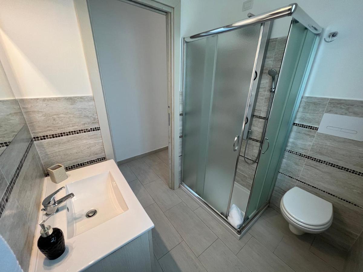 Al Mare Da Francesca Hotel Олбия Екстериор снимка