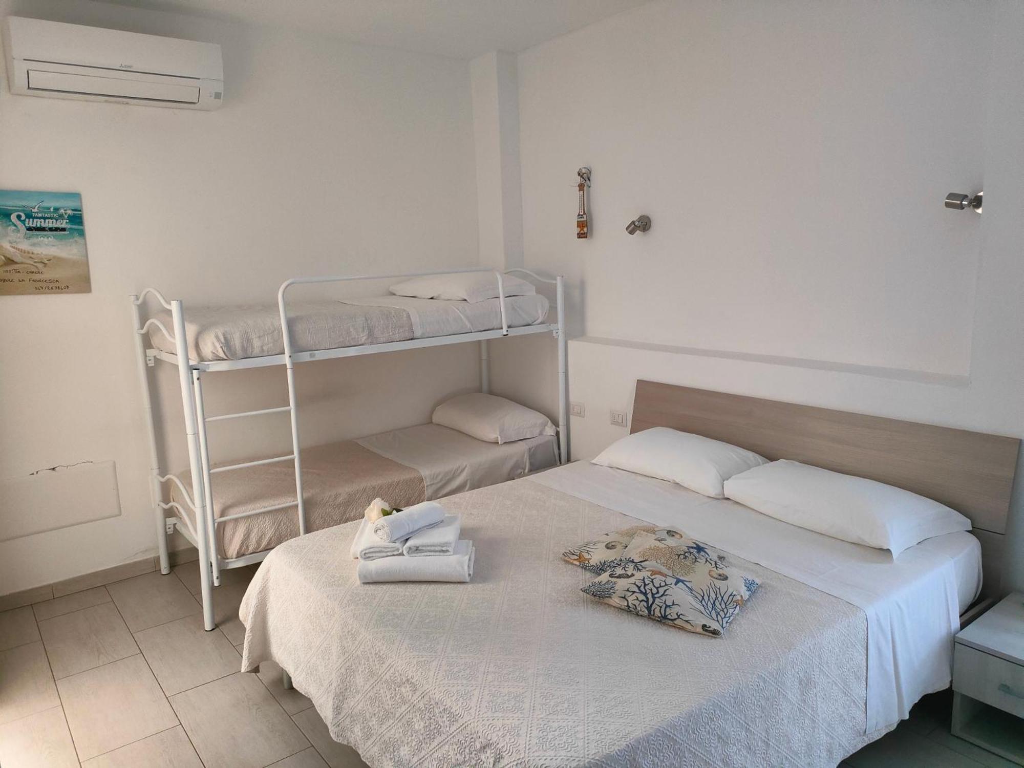 Al Mare Da Francesca Hotel Олбия Екстериор снимка