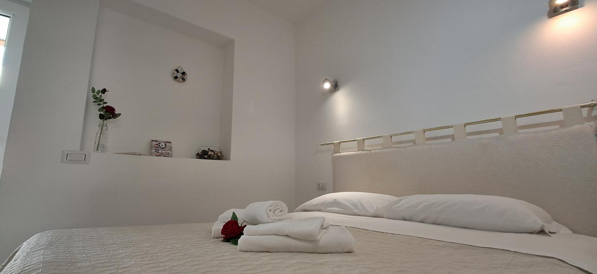 Al Mare Da Francesca Hotel Олбия Екстериор снимка