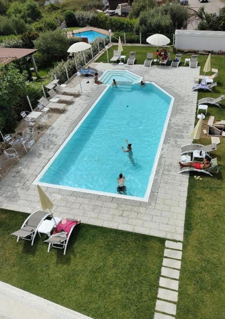 Al Mare Da Francesca Hotel Олбия Екстериор снимка